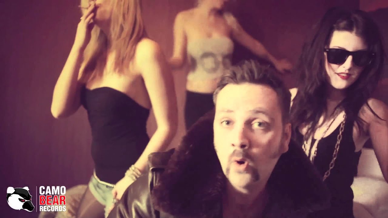 Evil Ebenezer & Factor - In My Car (2011)