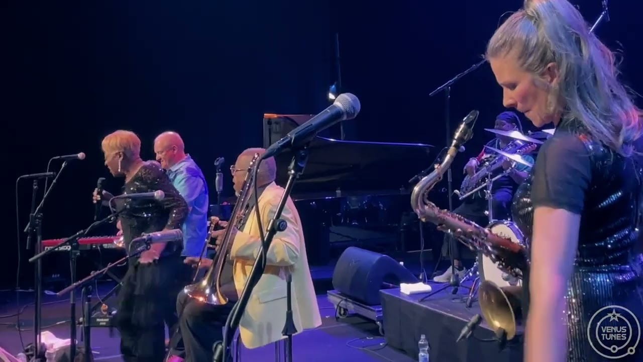 Fred Wesley & The New JB's featuring Martha High - The Payback