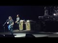 Dave Grohl talks about The Kiss Guy