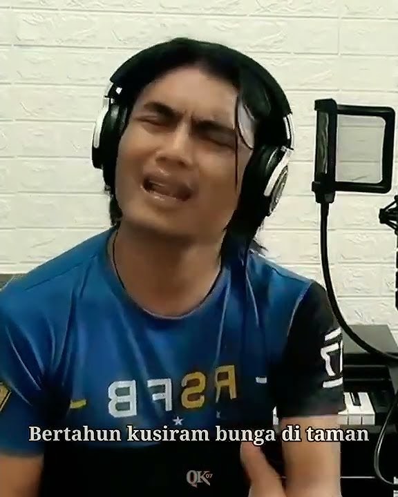 Story wa | Berpisah diujung jalan 🎶 | by Charly Van Houten 🎤#shorts