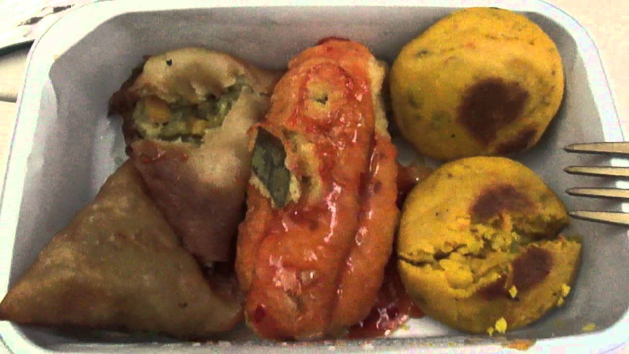 vegetarian-tea-time-snack-on-board-oman-airplane-30th-may-2012-youtube