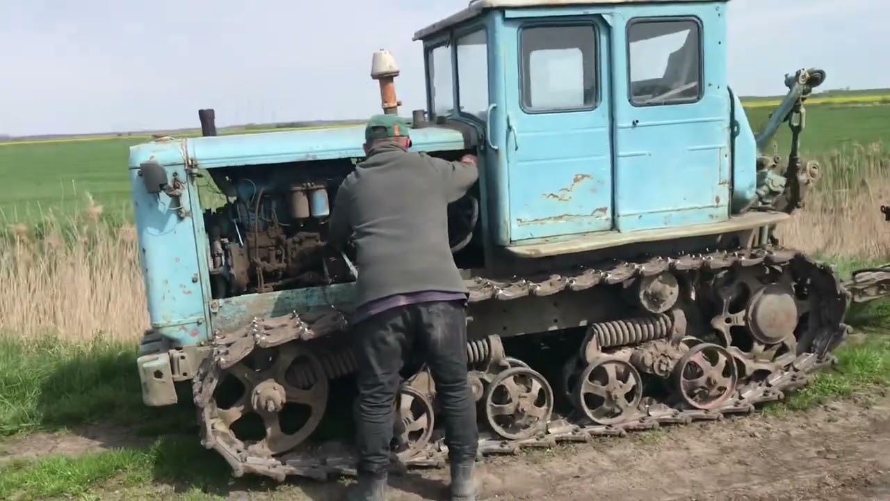 Трактор Т-74 робить весняну культивацію #хтз