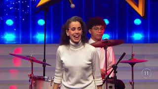Ruby Ortiz sorprende al jurado al transformarse en tres artistas en una sola presentación