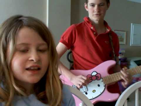 squire hello kitty stratocaster review