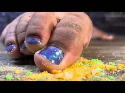 ASMR/ Using my big toe 😇😴