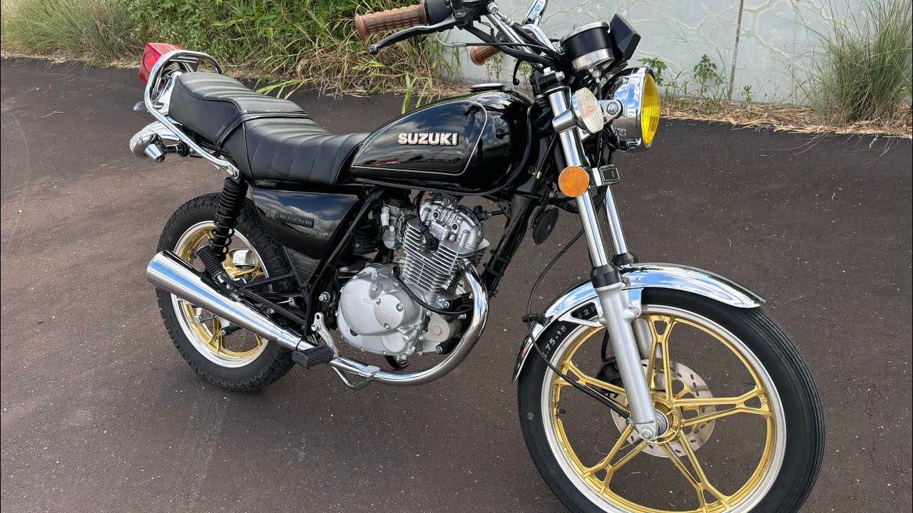 スズキ　GN125H カスタム　黒　低走行　旧車スタイル　吸い込み スズキ GN125H カスタム 黒 低走行 旧車スタイル 吸い込み - YouTube