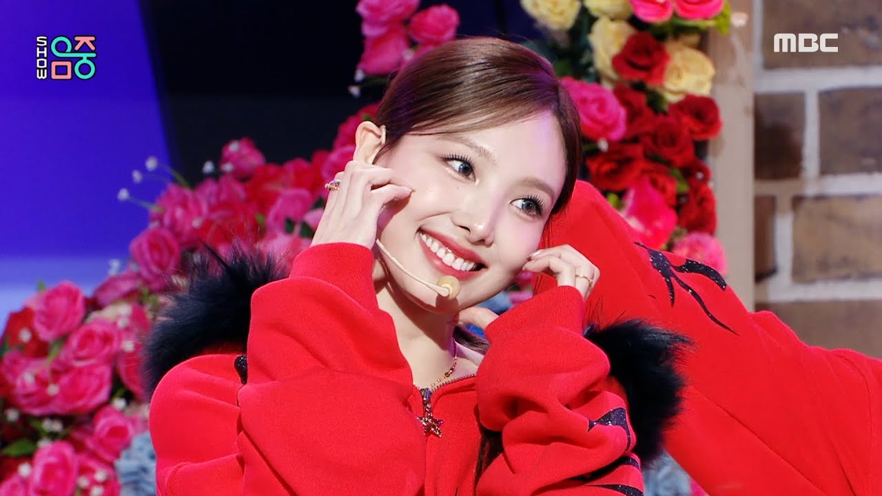 TWICE (트와이스) - Strategy | Show! MusicCore | MBC241215방송 TWICE (트와이스) - Strategy | Show! MusicCore | MBC241215방송