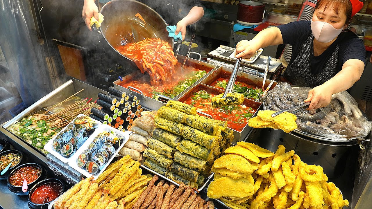 하루 20판씩 팔리는 2500원 떡볶이? 12가지 꼬마김밥과 모든걸 직접 만드는 비싼 대파 쏟아붓는 떡볶이┃Tteokbokki, gimari / Korean street food