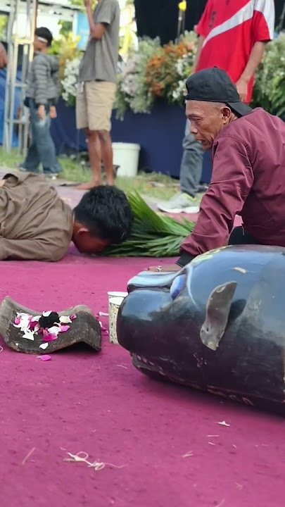 Penyembuhan kesurupan jaranan barongan #possessed