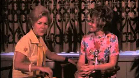 Bette Rogge interviews Sue Ane Langdon about her n...