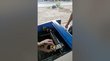 Mẹo vệ sinh máy cắt cường lực điện thoại cho ae mới sử dụng