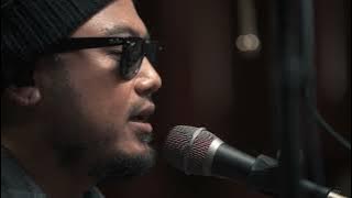 Khaseka Tara - Albatross (Barahsinghe Acoustic Sessions)