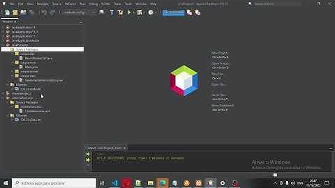Sistema de Gerenciamento de Contatos em Java Swing