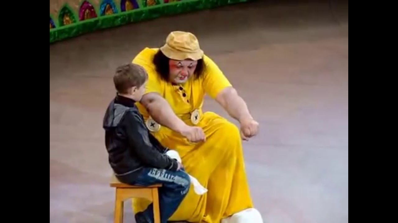 Муратаев. Вот значит у кого он фокусы ворует :D - YouTube