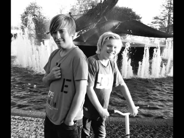 2Boys - Sing you a Lovesong acordes