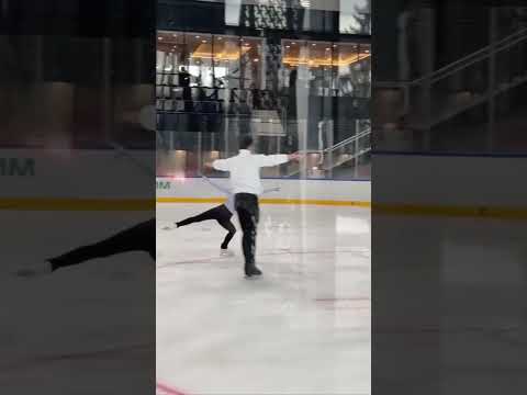 Алёна Косторная и Георгий Куница на тренировке