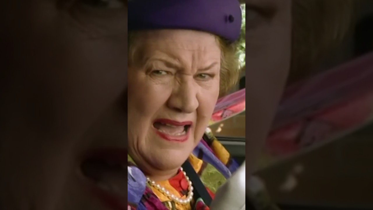 Keeping Up Appearances - Hyacinth NEVER travels lightly! #keepingupappearances #shorts #comedy