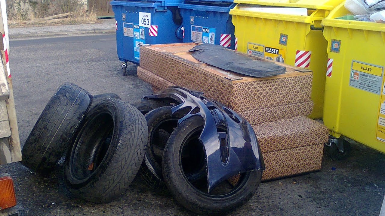 Popeláři-třídění odpadu papír plast sklo ul. K Hájům Praha13 Stodůlky podle zdejších občanů(blbců)2.