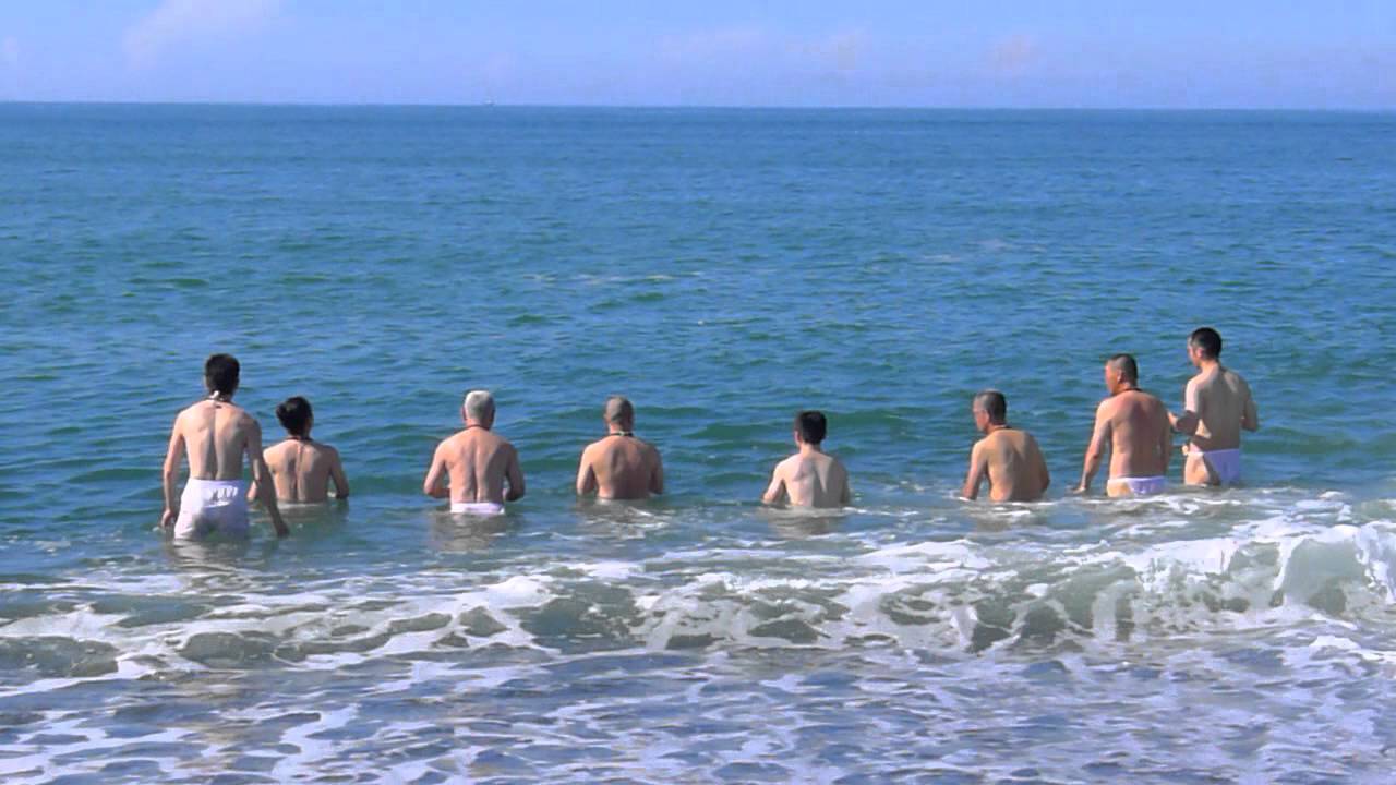 富士山峯入り修行 水垢離