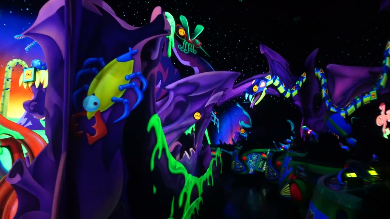 Buzz Lightyear Astro Blasters    Disneyland Full Ride #disneyrides