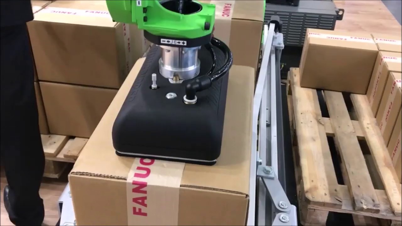 Unigripper @ Axysto | Salon All4Pack Paris (Stand fanuc)