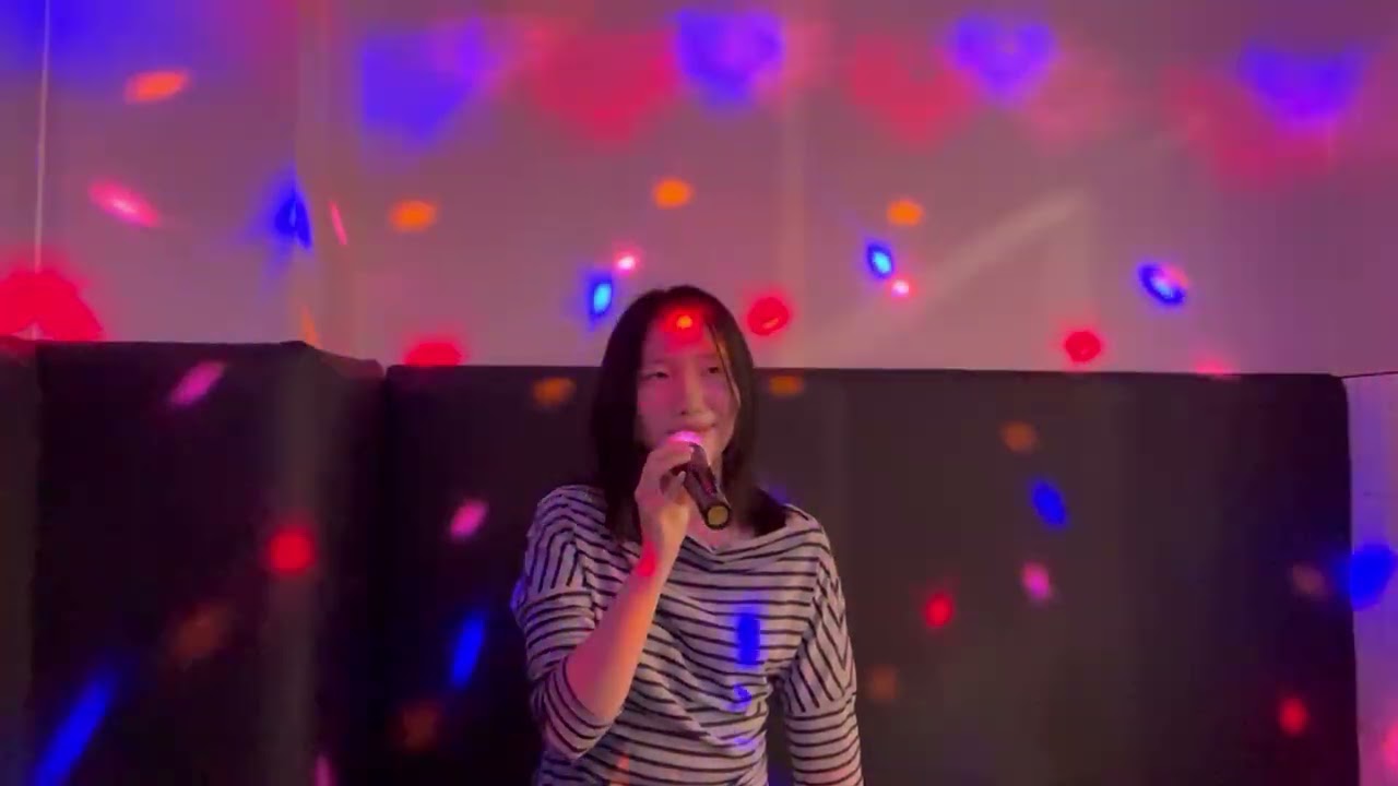 愛とか恋とか(사랑이라거나 사랑이라거나) - Novelbright cover