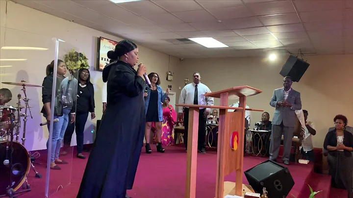 Apostle Kendra Carr Pineda Preaches at Powerhouse ...