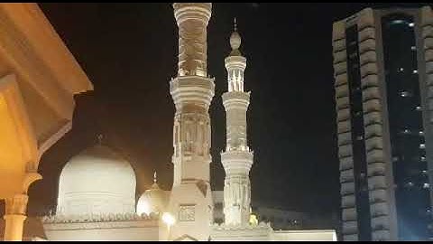صلاة العشاء من جامع الايمان بالشارقة للقارئ/زبير أحمد