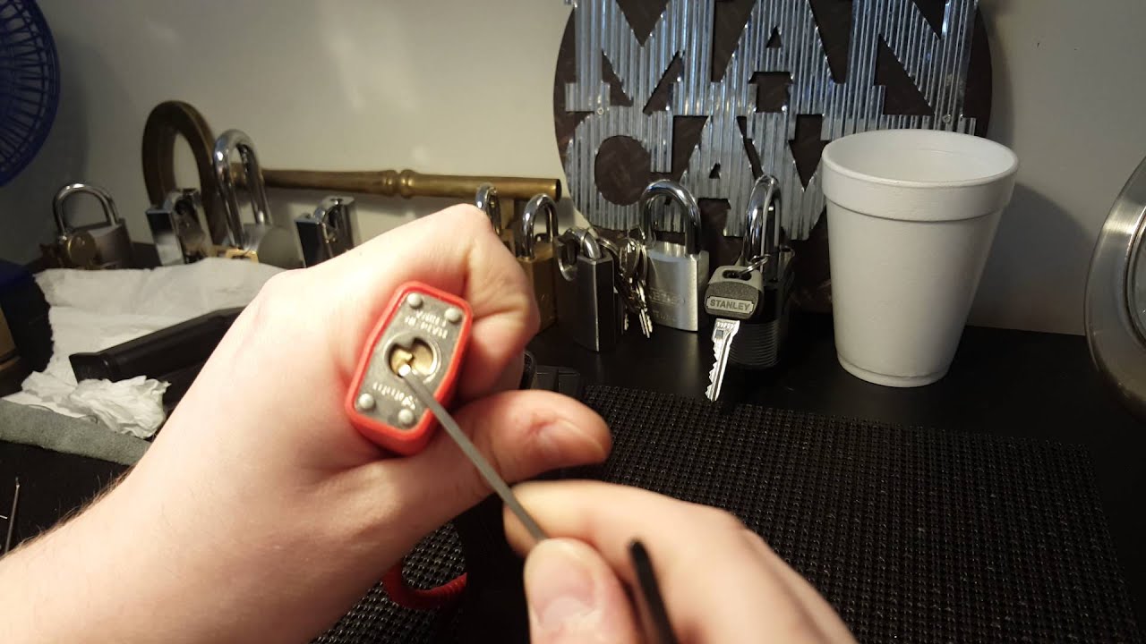 (9)Gun Lock picked open