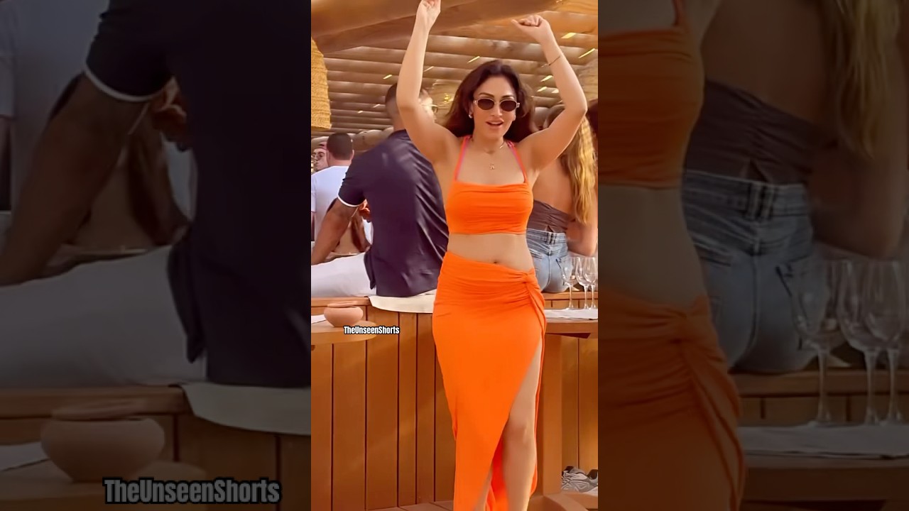 Khushali Kumar🔥looks so stunning on Indie Beach🏝️