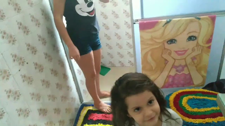 Trolei minha irmã | dei um banho de ovo nela e ainda passei as gemas na boca dela | + VOMITOU  TUDO