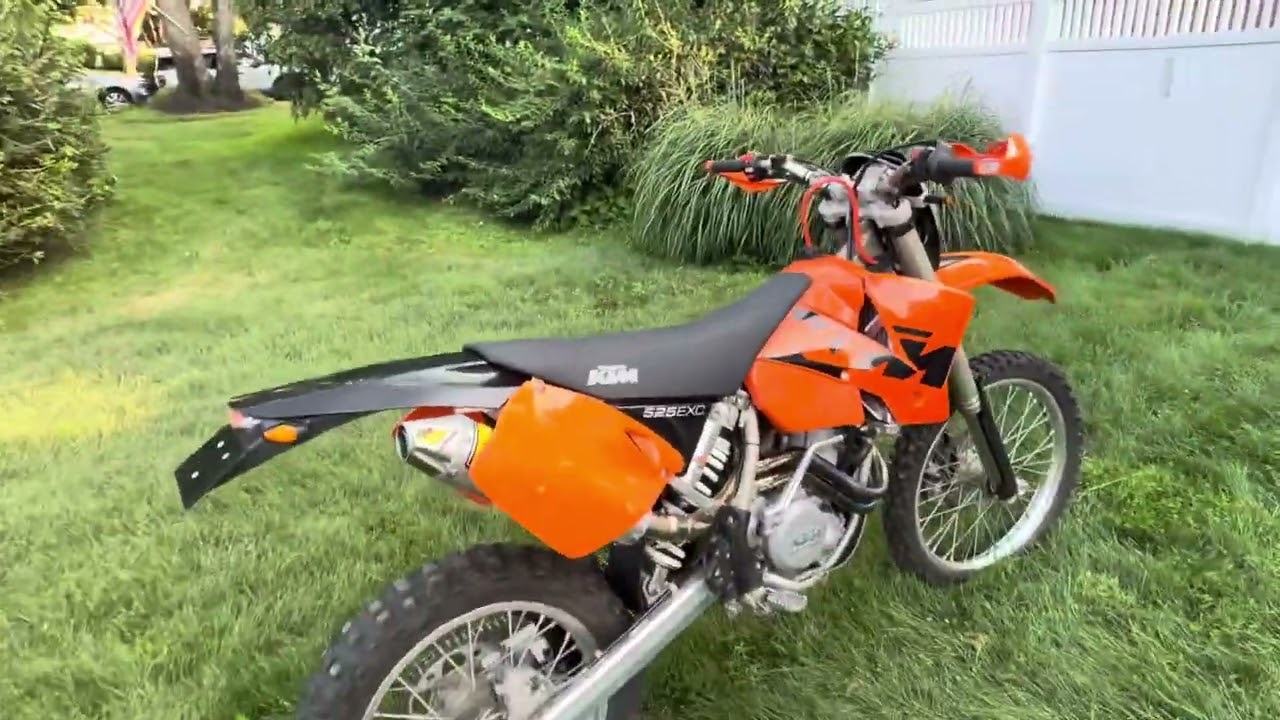 2003 Ktm525exc Walk Around Cold Start - YouTube