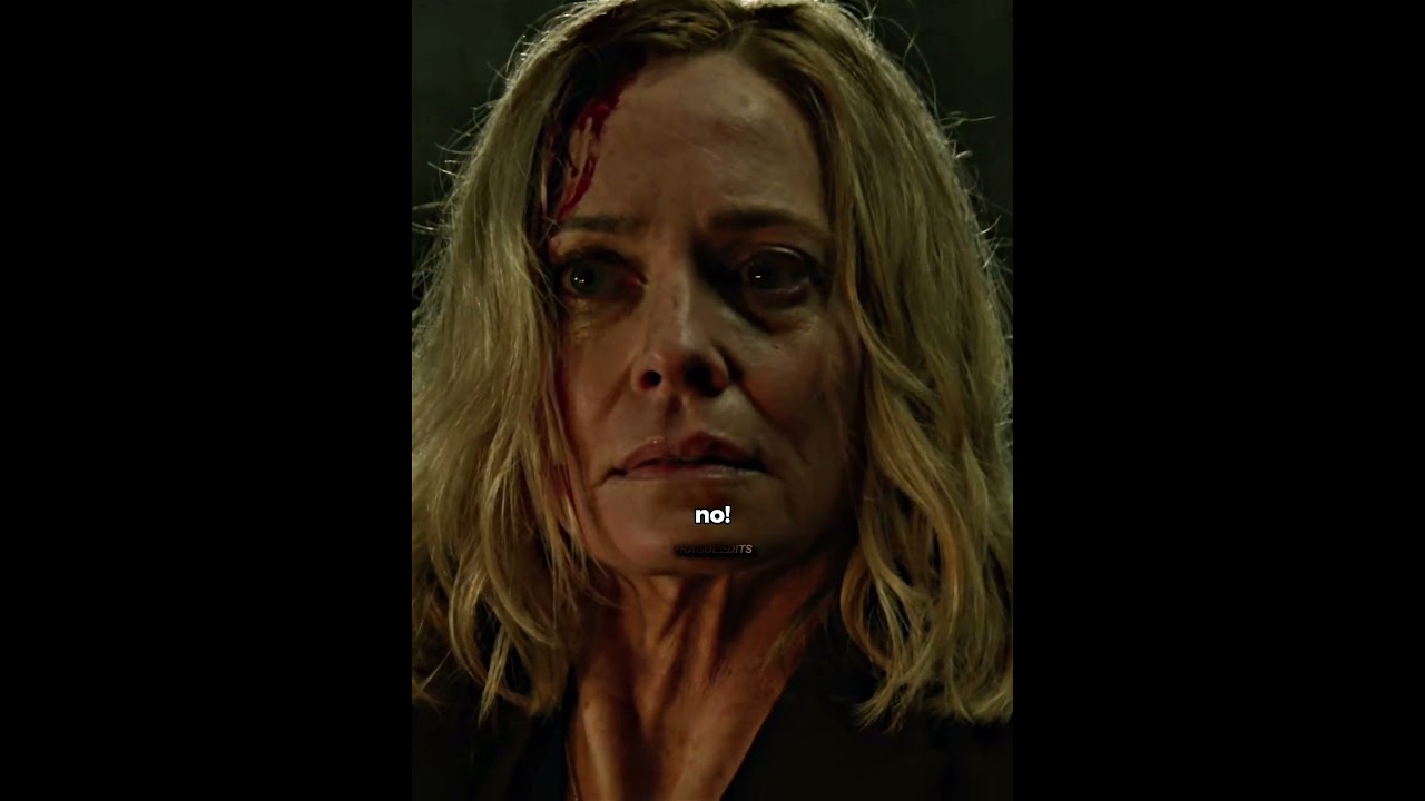 Slade fulfills his promise to Oliver and kills Moira 