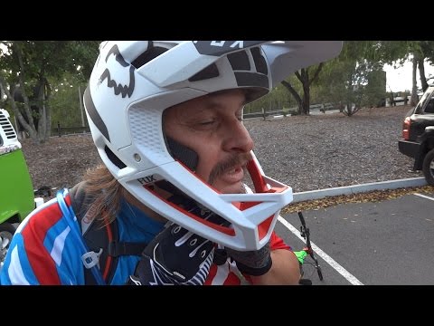 FOX PROFRAME (MIPS) HELMET REVIEW - YouTube