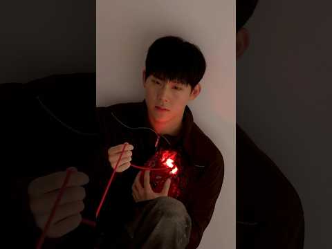 still shining <strong>through</strong> the cracks #JOOHONEY
