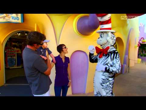 Jimmy & Erin Walker explore Universal Studios duri...