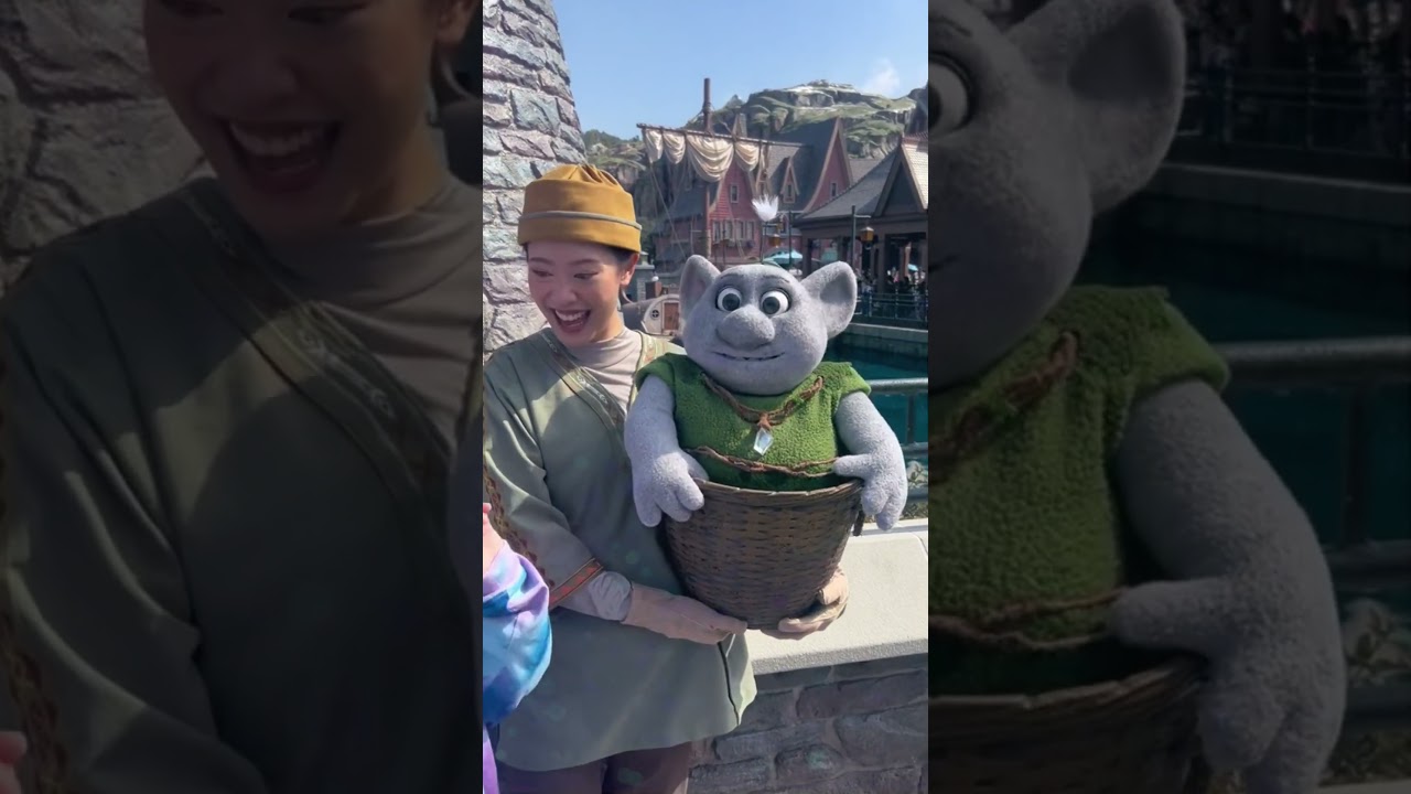Meet Mossy the Baby Troll in World of Frozen – Disney Magic Unfolds