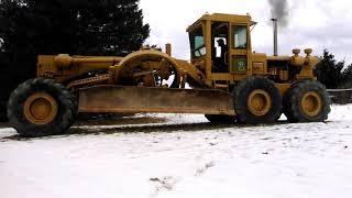 1972 Caterpillar #16 cold start.