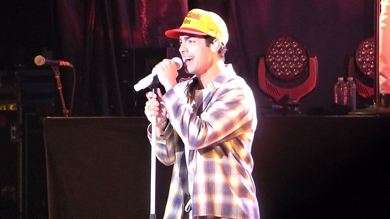 What A Man Gotta Do - Jonas Brothers - Remember This Tour - Seattle, WA [08/30/21]