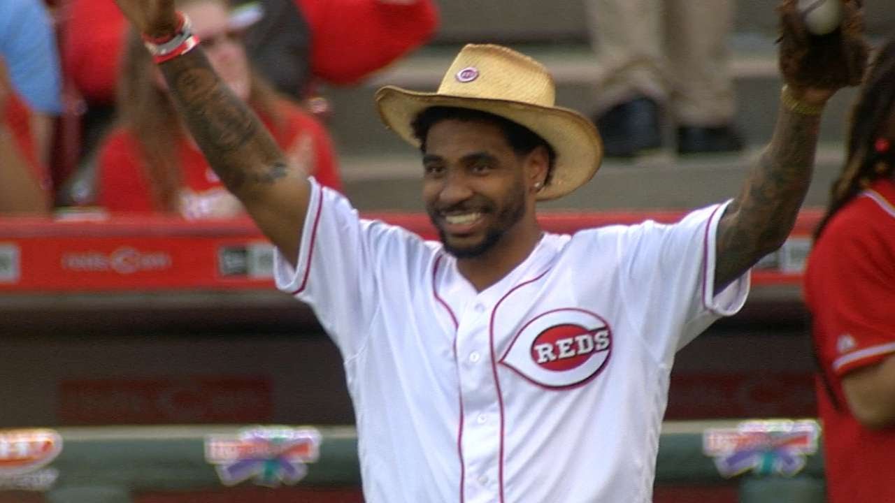 Miller throws first pitch, discusses NFL