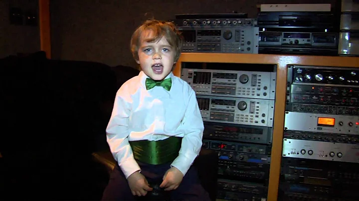 Lucas Longoria (5 yrs) feat David Longoria- Rudolp...