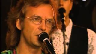 Video thumbnail of "Björn Afzelius   Vi Lever Ännu Live Hovdala Slott 1989"