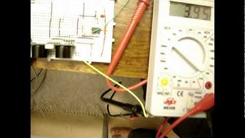 ultrasonic range finder on breadboard using DYP-ME007 and arduino -www.buildcircuit.com