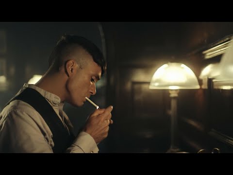 THOMAS SHELBY SMOKING || PEAKY BLINDERS