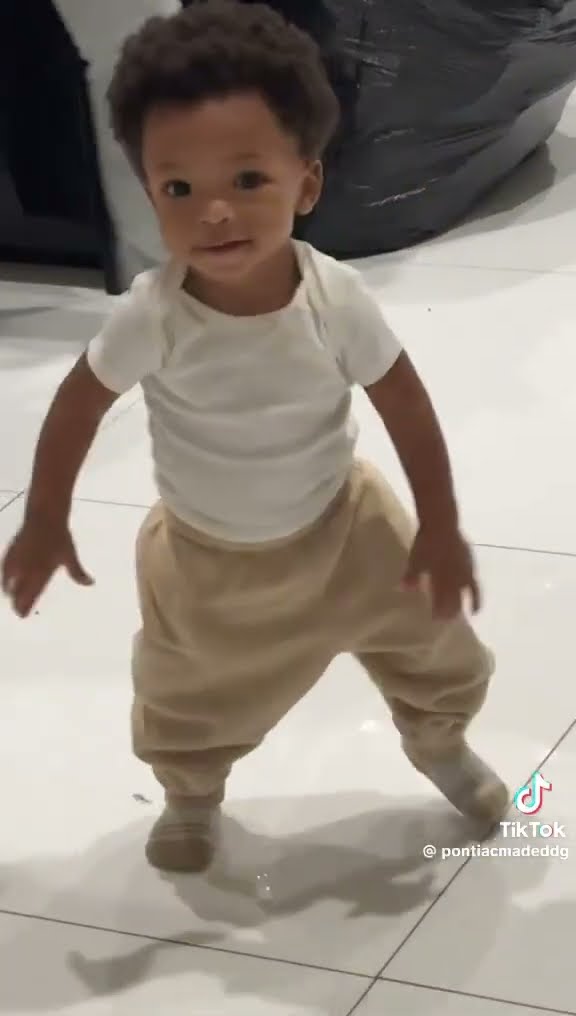 Pockets heavy #hoodnews #halo #ddg #baby #trending #viralvideo #how #wow #omg #funny #elite #howto