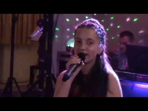 Danuta Radu-Stai langa mine mama(COVER-Madalina Manole)