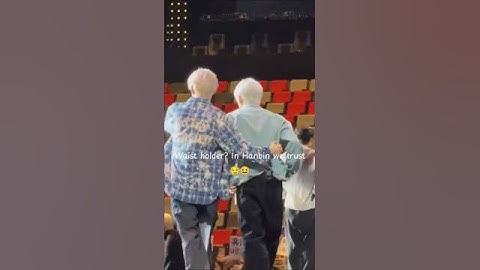 He loooooovess that lean waist so much  #Minamz #WoongHao #WoongSungz #Ppusamz #ZB1 #Zerobaseone
