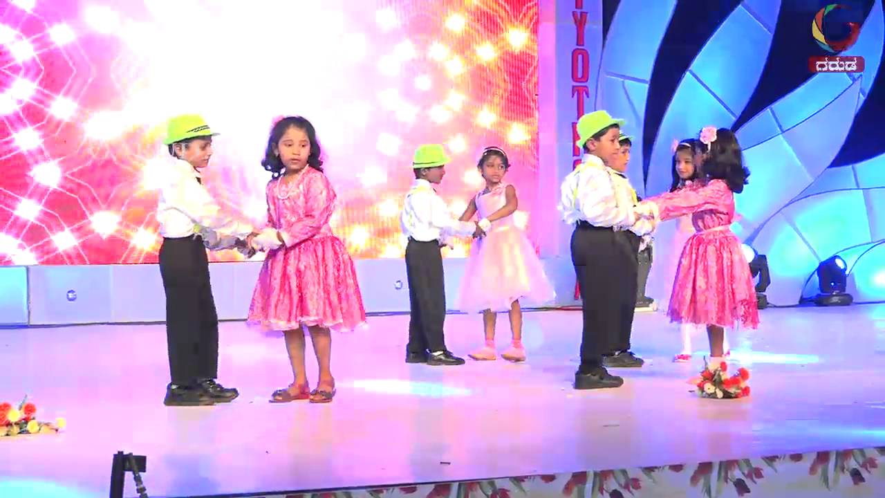 Dance Video For Children | Kids Funny Dance | Hindi Music | - YouTube