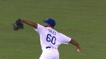 SF@LAD: Toles throws out Crawford at third in the 2nd