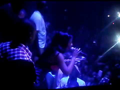 Celebrating at Webster Hall Lil' Kim & Ray J Address Nicki Minaj + Serani Hit the Stage for a Performance!